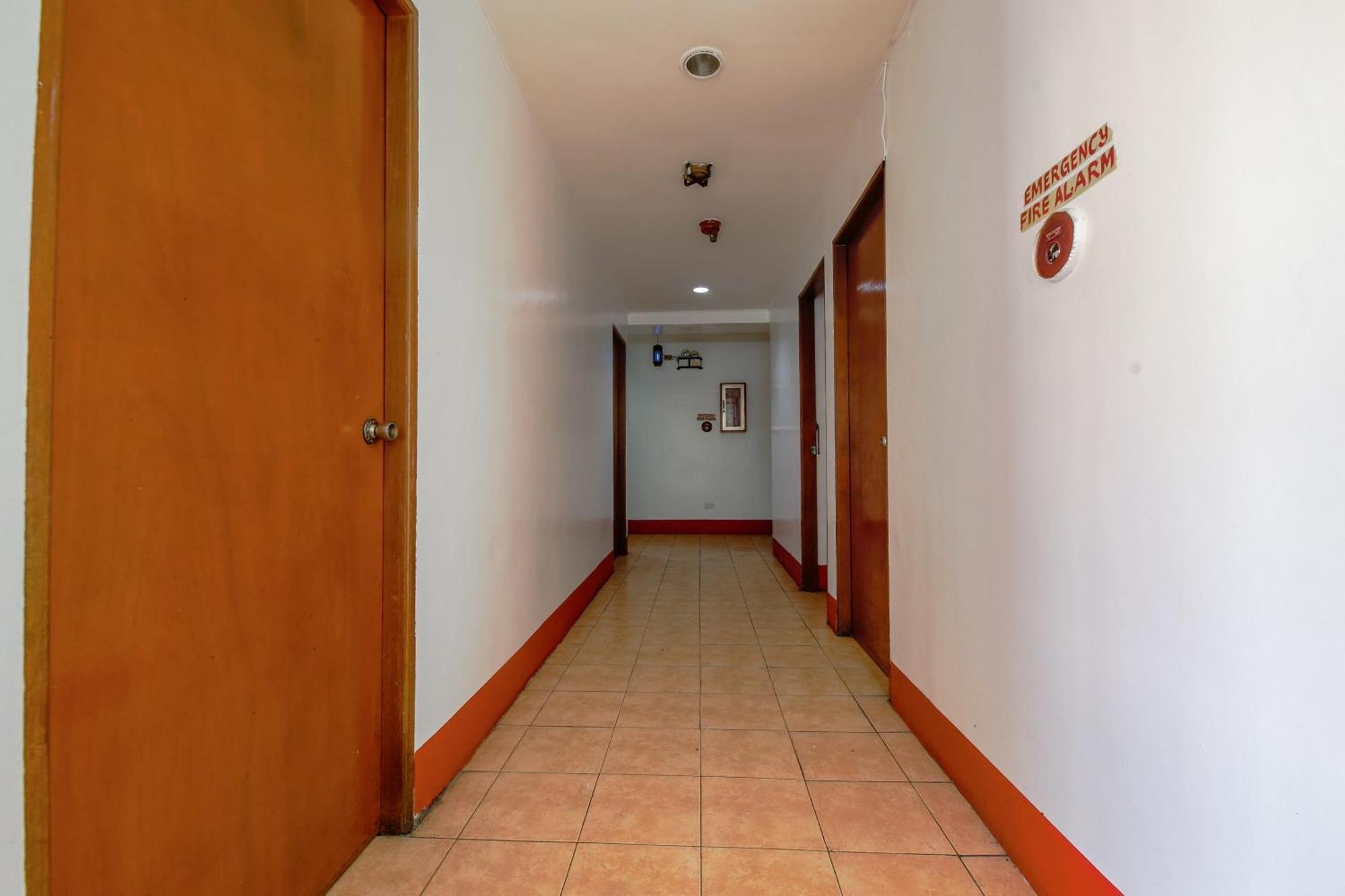 Busline Apartelle Ciudad Quezon Exterior foto